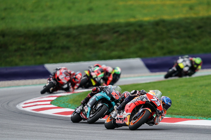 Gak ada Marc Marquez yang absen karena cedera, Honda seperti macan ompong di musim ini. Terbukti sudah 5 ronde MotoGP digelar, Honda belum pernah juara