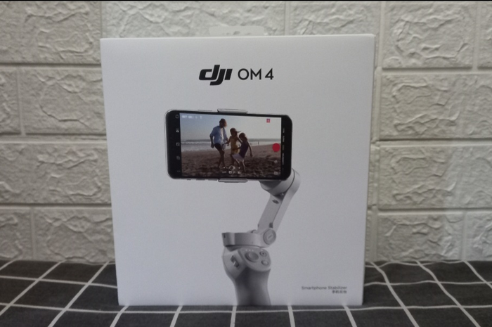 Perangkat DJI Osmo Mobile 4.
