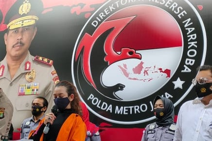 Reza Artamevia dalam sesi konferensi pers di Polda Metro Jaya, Minggu (6/9/2020).