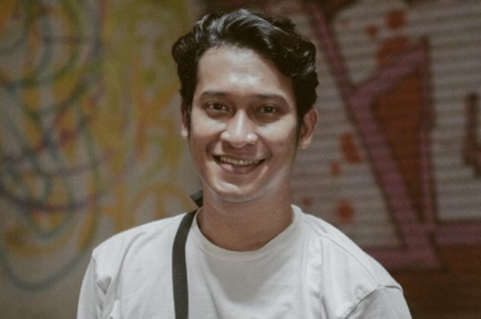 Artis peran Ade Firman Hakim.