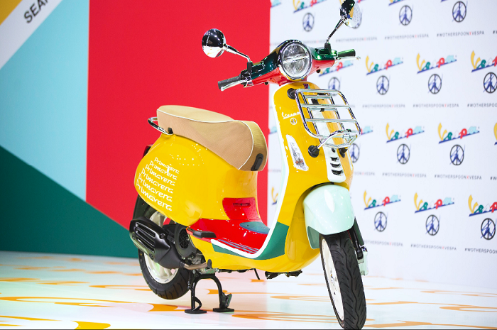 Motor baru Vespa Primavera edisi Sean Wotherspoon resmi meluncur di Indonesia, segini harganya.