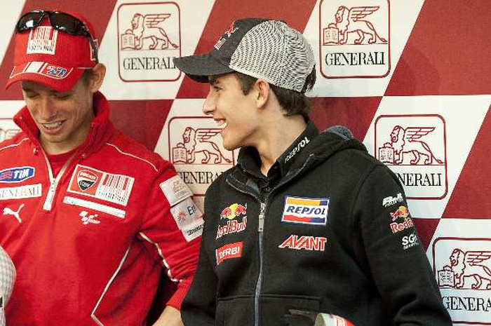 Pembalap legenda MotoGP, Casey Stoner mengaku masih bisa mengalahkan pembalap Repsol Honda, Marc Marquez.