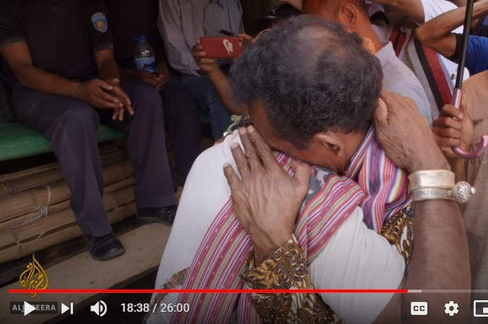 Terpisahnya anak-anak Timor Leste dari keluarga mereka merupakan kisah lain yang memilukan dari peristiwa yang tak terlupakan bagi rakyat Bumi Lorosae