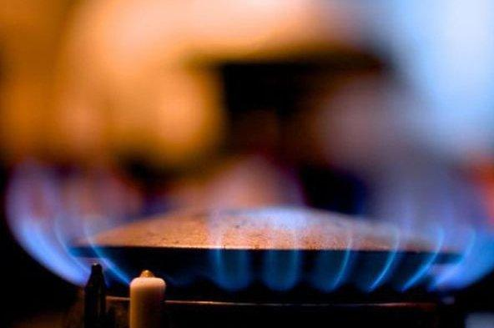 Begini cara pedagang warkop pinggir jalan masak dengan kompor gas yang gasnya awet hingga tiga minggu