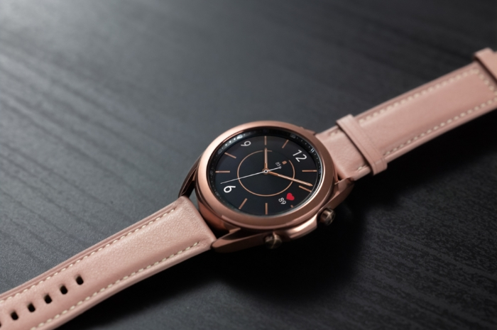 Render penerus Samsung Galaxy Watch3 sudah terungkap.
