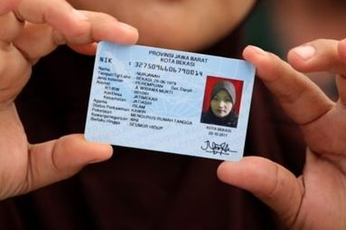 Ilustrasi KTP. Suntikan Bantuan Modal Rp 20 Sampai Rp 200 Juta dari Pemerintah Dibagikan, Buruan Siapkan NPWP dan KTP