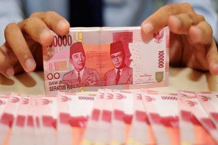 Ilustrasi uang tunai. BLT subsidi gaji tahap 5 belum cair, buruan lapor ke sini langsung diproses.