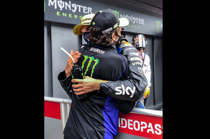 Suara hati Valentino Rossi larang adiknya Luca Marini yang menang di Moto2 Catalunya kemarin untuk naik kelas ke MotoGP 2021. Ada rencana apa lagi nih?