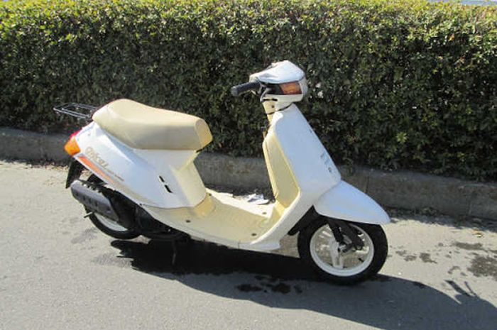 Yamaha Excel motor matic 2-tak, namanya mirip Vespa