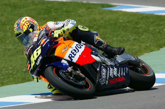 Valentino Rossi bersama Repsol Honda di MotoGP 2002