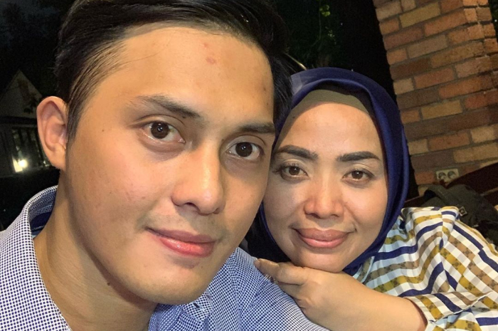 Muzdalifah dan Fadel Islami