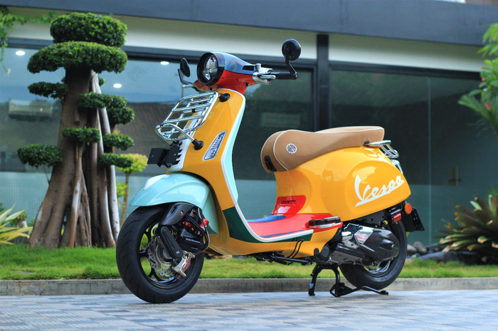 Hedon gila, Vespa Primavera Sean Wotherspoon dimodifikasi oleh Boss Vespa habis ratusan juta rupiah