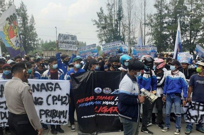 Aksi demo UU Cipta Kerja.