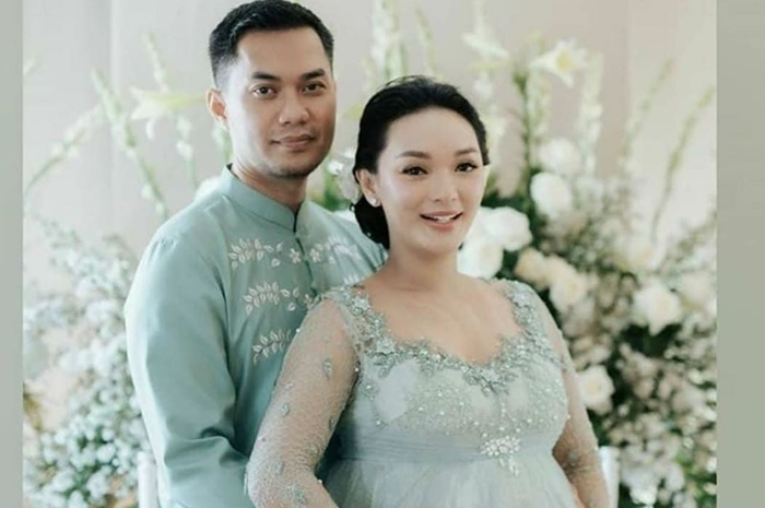Zaskia Gotik dan Sirajuddin Mahmud Sabang