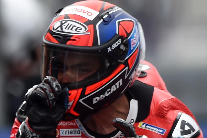 Penuh makna, ini alasan pembalap tim Mission Winnow Ducati, Danilo Petrucci acungkan jari saat selebrasi kemenangan di MotoGP Prancis 2020.