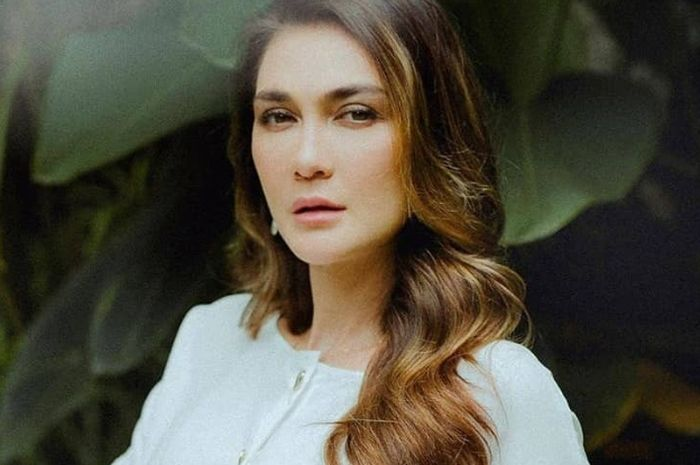 Luna Maya 