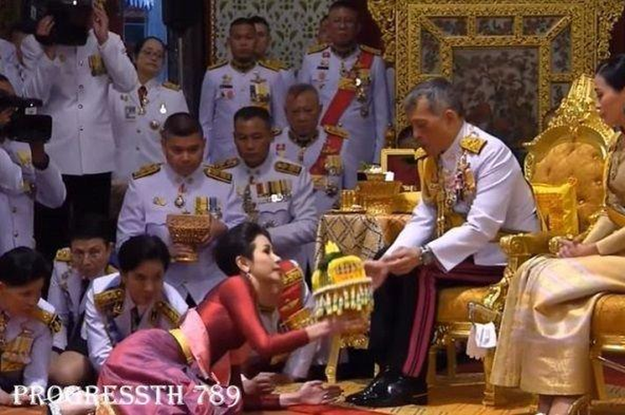 Di Bangkok, ia memiliki lahan seluas 1.328ha, beberapa di antaranya adalah real estat utama di jantung kawasan bisnis.
