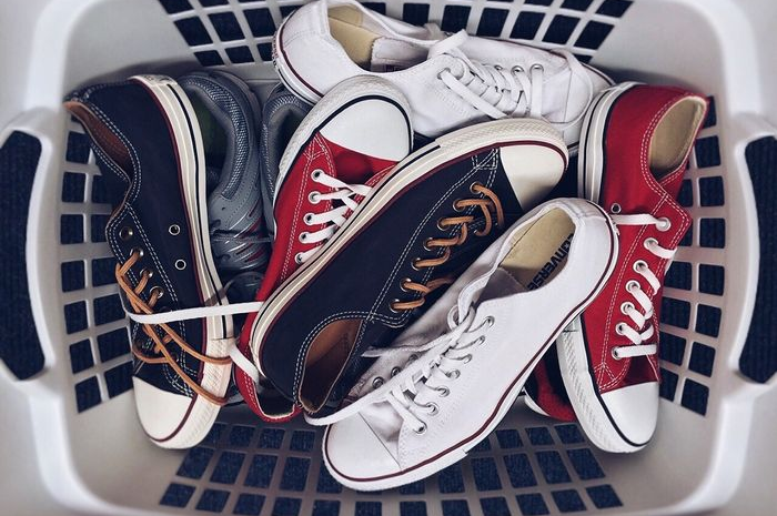 ilustasi sneakers
