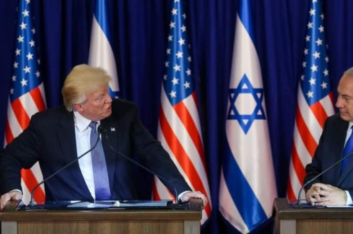Trump berupaya membuat Perdana Menteri Israel, Benjamin Netanyahu, meyerang Joe Biden selama panggilan konferensi pers di Oval Office.