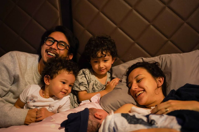 Dahlia Poland cerita proses melahirkan anak ketiganya