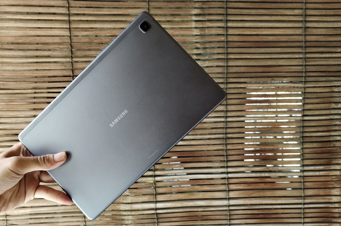 Unboxing Galaxy Tab A7 yang dijual seharga Rp 4.999.000.