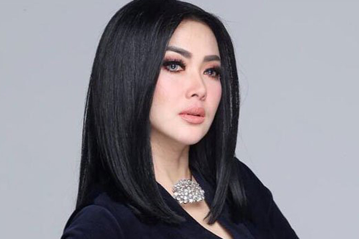 Penyanyi Syahrini ingatkan netizen agar bijak bermedia sosial