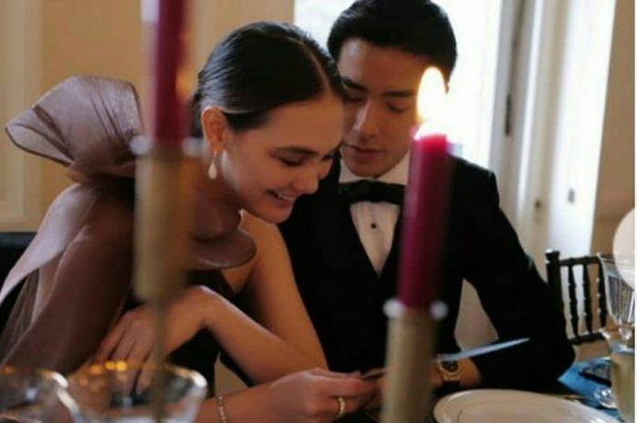 Luna Maya dan Ryochin Pamer Kemesraan