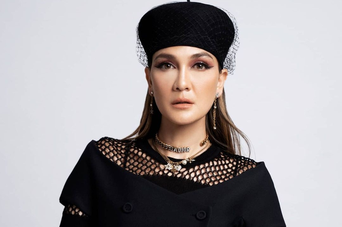 Luna Maya