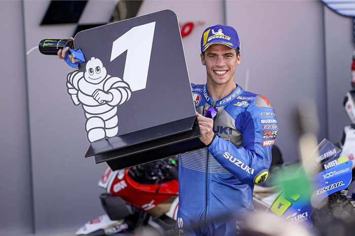 Joan Mir kalem banget dikit lagi jadi juara dunia MotoGP tahun ini dan tetap rendah hati menghadapi MotoGP Valencia 2020 akhir pekan ini