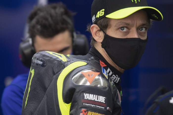 Pembalap tim Petronas Yamaha SRT, Valentino Rossi tegaskan pembekuan mesin bukan alasan bagi Yamaha.