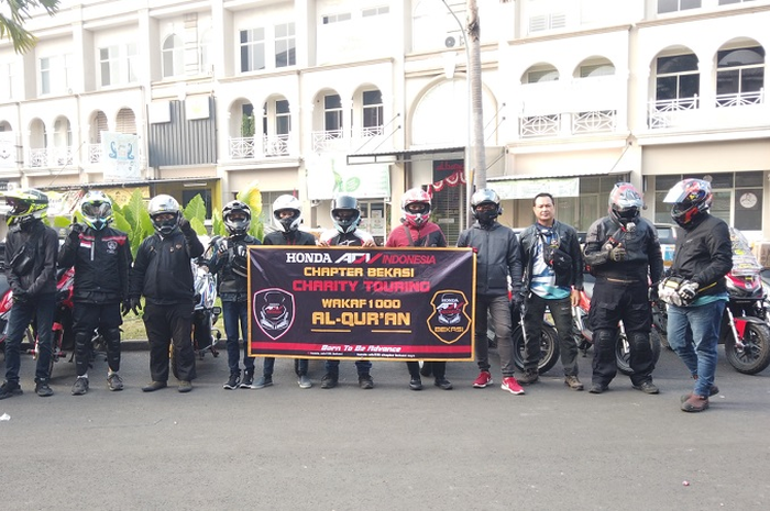 Contoh positif dan langka, Honda ADV Indonesia (HAI) Chapter Bekasi adakan Gerakan Wakaf 1.000 Al Quran.