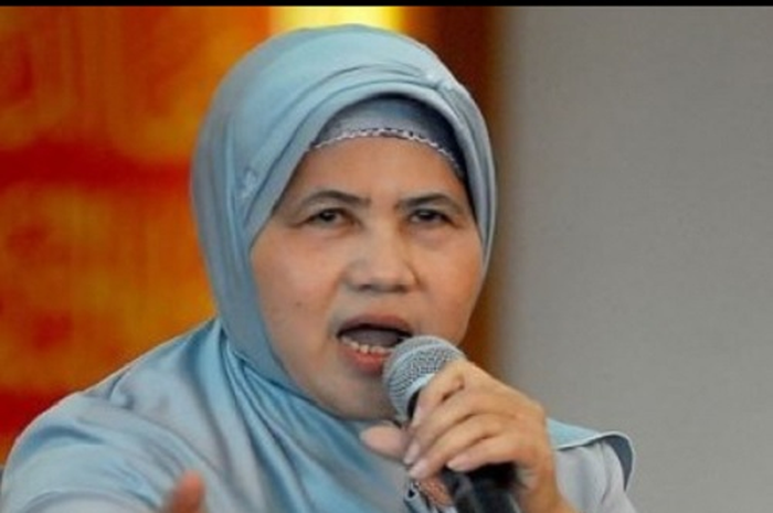 Mamah Dedeh positif Covid-19