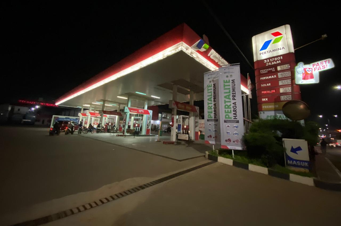 Asyik Harga Bensin Turun, Pertamina Kasih Harga Khusus Pertalite Rp 6.450 Per Liter, Jadi Seharga Premium