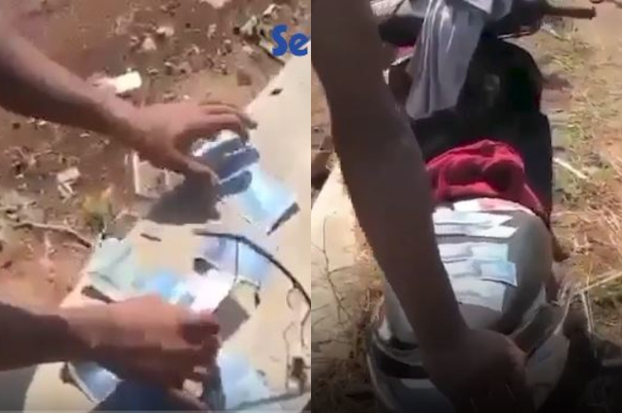 Uang puluhan juta tercecer di sepanjang saluran irigasi pertanian di Desa Plumbon, Kecamatan Limpung, Batang, Jawa Tengah sejak Jumat (20/11/2020) pagi.