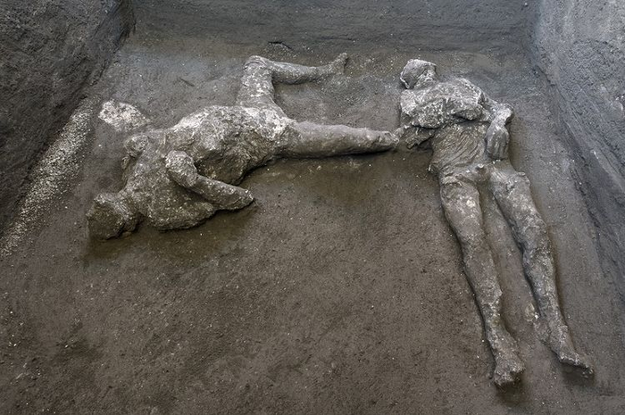 Jasad warga Pompeii kembali ditemukan di reruntuhan kota tersebut, kali ini jasad dua pria