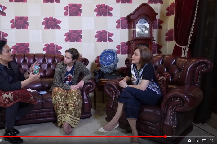 Maia Estianty mendadak keceplosan sebut nama Mulan usai Denny Darko memprediksi Duo Ratu bakal kembali. 