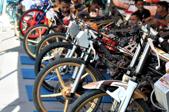 RCB SP 522 menjadi pelek favorit alias yang paling banyak digunakan di ajang balap lurus drag bike.