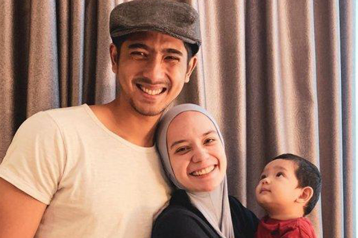Arya Saloka akhirnya unggah kebersamaan bersama keluarga kecilnya