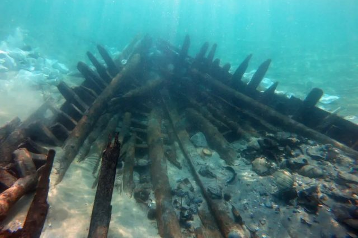 Bangkai Kapal Abad ke-7 di Israe