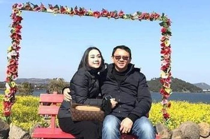 Wajahnya kian glowing setelah dipersunting bos pertamina, Puput Nastiti Devi juga kepergok kenakan gelang seharagaa jutaan saat hadiri momen ini