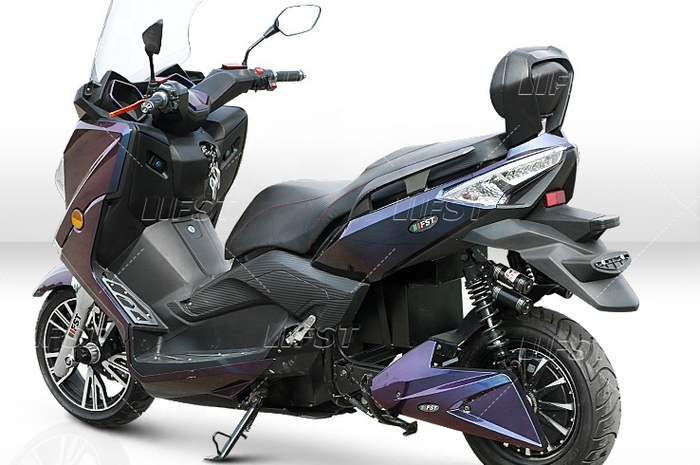 Pilihan motor listrik bodi gambot ala Yamaha XMAX