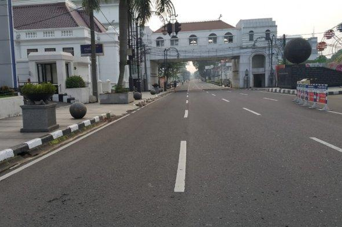 Zona Merah, Catat Lagi 23 Ruas Jalan yang Ditutup di Bandung