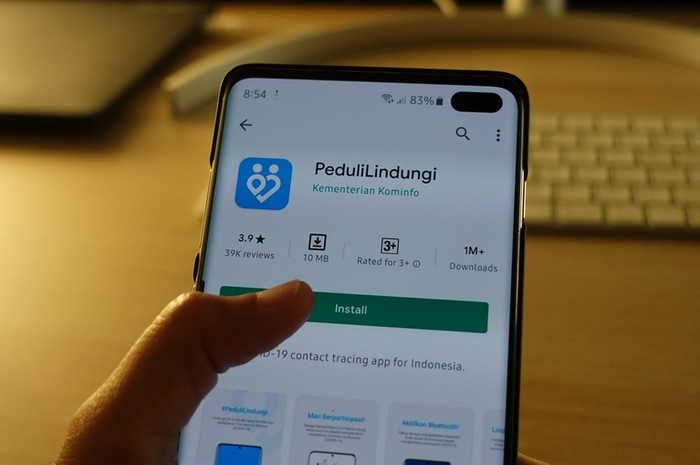 Aplikasi PeduliLindungi kini harus dimiliki oleh masyarakat yang ingin mengunjungi sebuah mall