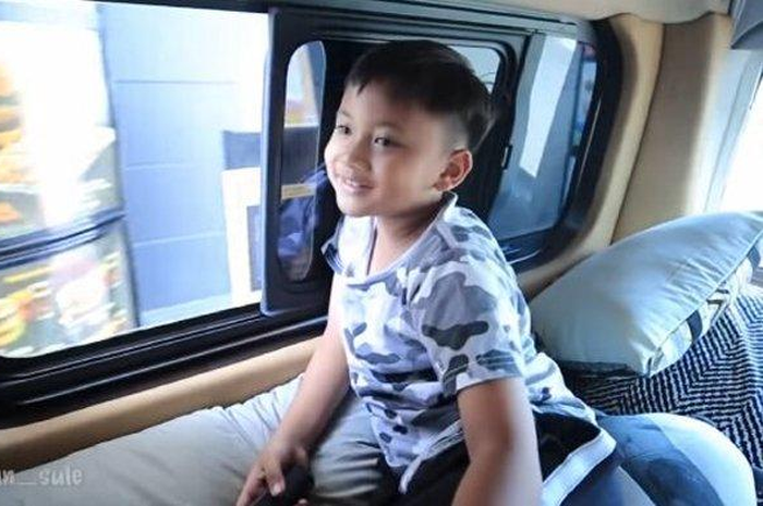 Ferdi, putra bungsu Sule