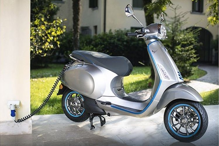 Vespa Elektrica bentuknya menyerupai Vespa mesin bensin
