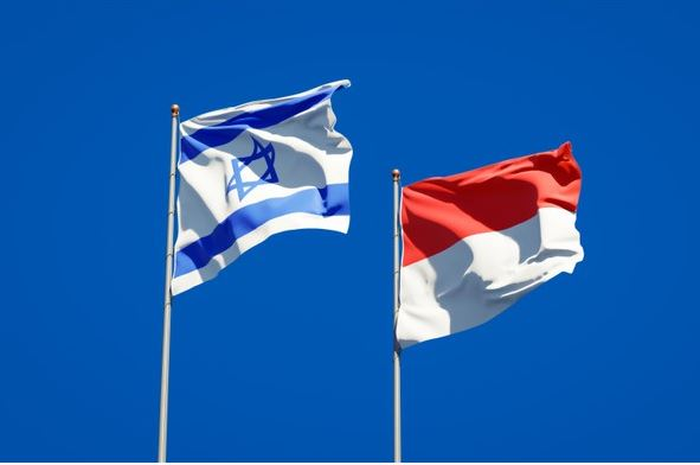 Bantuan senilai Rp28 triliun dijanjikan oleh Presiden Donald Trump kepada Indonesia, jika mau membuka hubungan diplomatik dengan Israel.