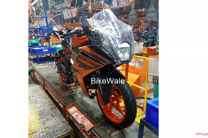 Spyshot KTM RC 200 2021