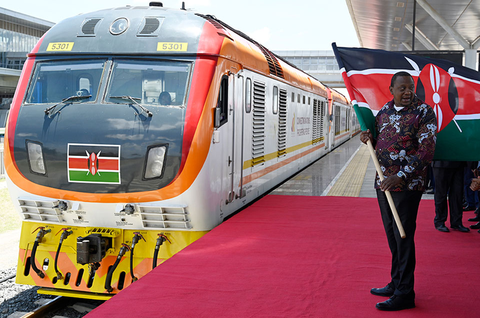 Proyek Jalur Kereta Pengukuran Standar (SGR) Kenya yang dilaksanakan China, bagian dari Belt and Road Initiative