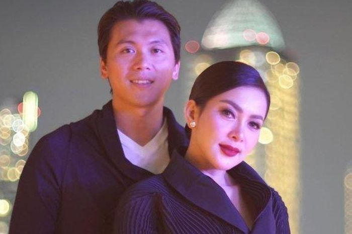 Persiapankan Diri Sebagai Calon Ibu, Berat Badan Syahrini Kini Naik Drastis hingga 10 Kg, Positif Hamil?