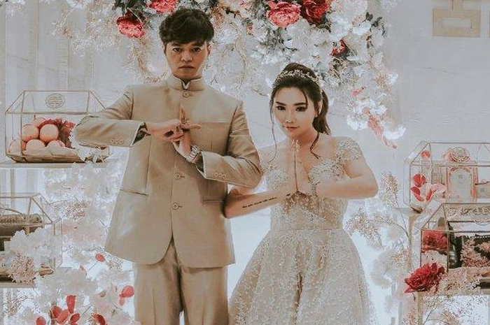 Reza Arap dan Wendy Walters